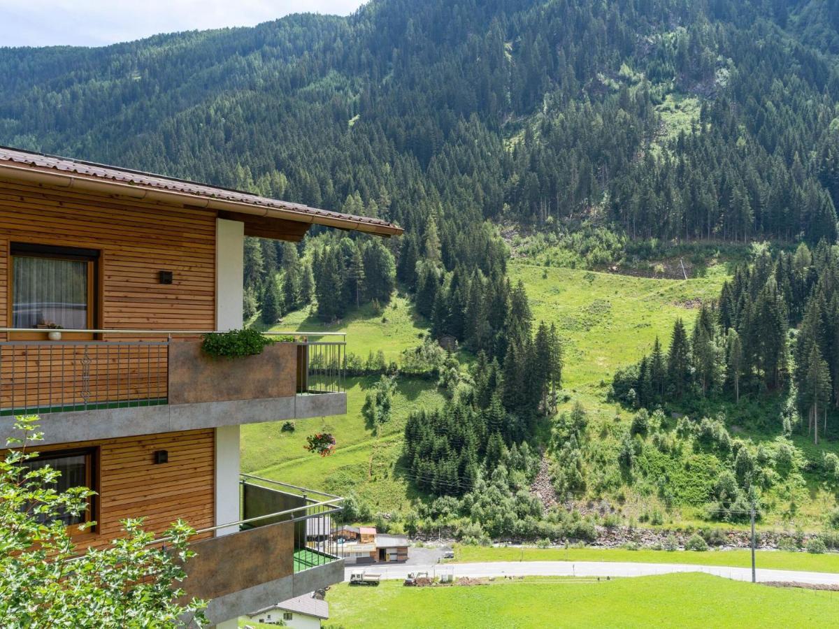 Land On The Kppl Mountain Chains Kappl  Exterior photo